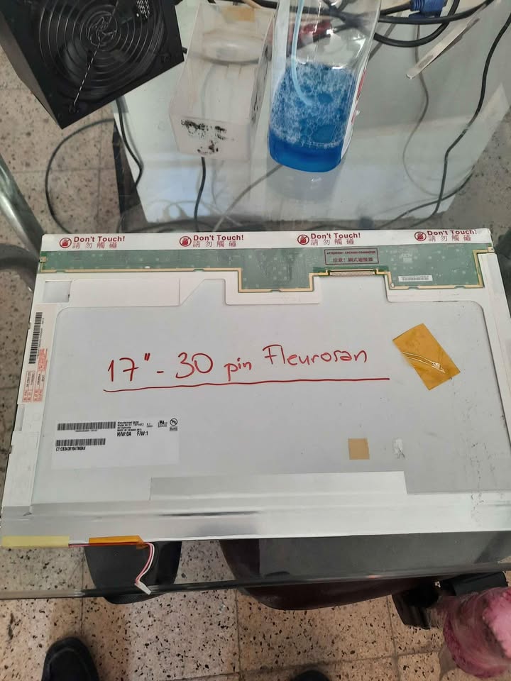 Temiz 17"-30 Pin Fleurosan Notebook lcd