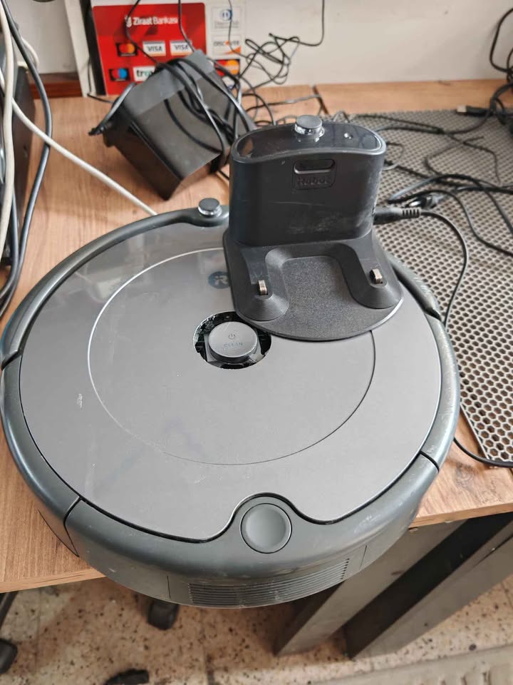 İRobot roomba 693 Akilli robot supurge