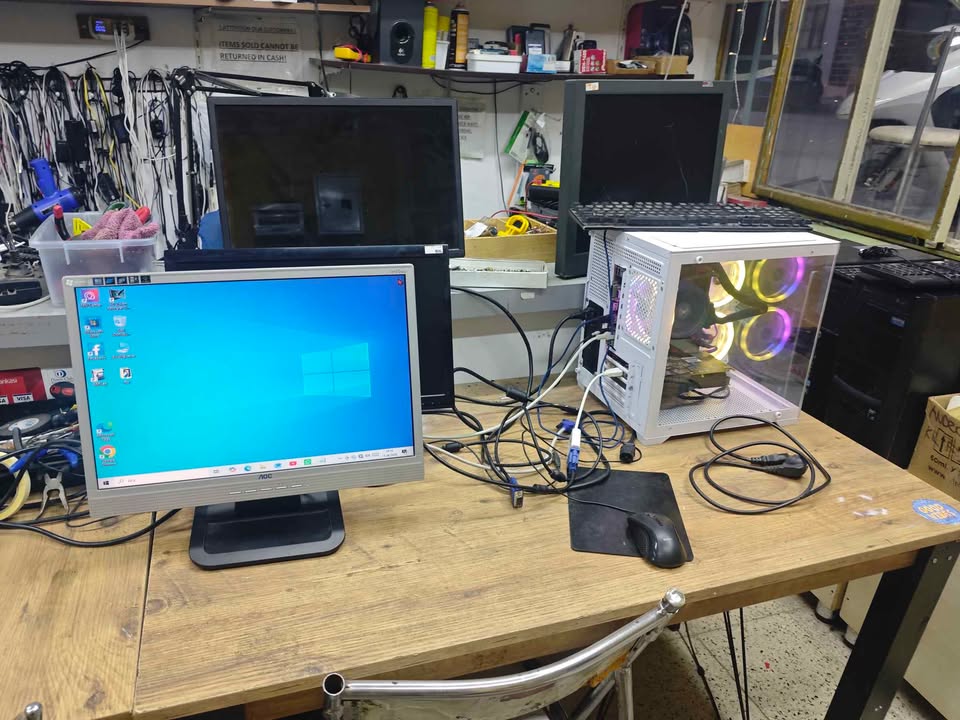 Temiz 19" AOC 916Swa Pc monitoru